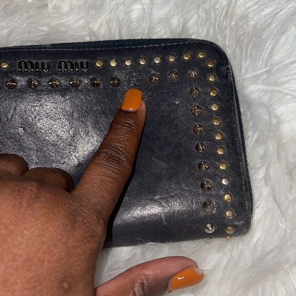 Miu Miu Studded Leather Zippy Wallet Dark Grey - Picture 14 of 14